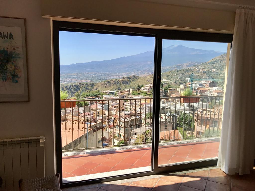Bellavista Apartments タオルミーナ エクステリア 写真