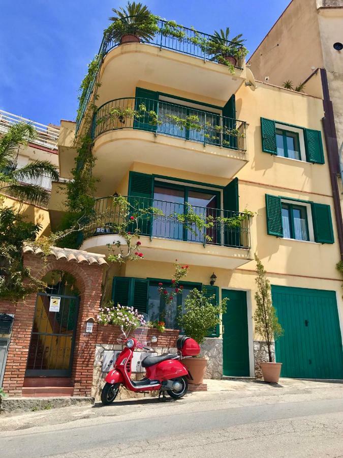 Bellavista Apartments タオルミーナ エクステリア 写真